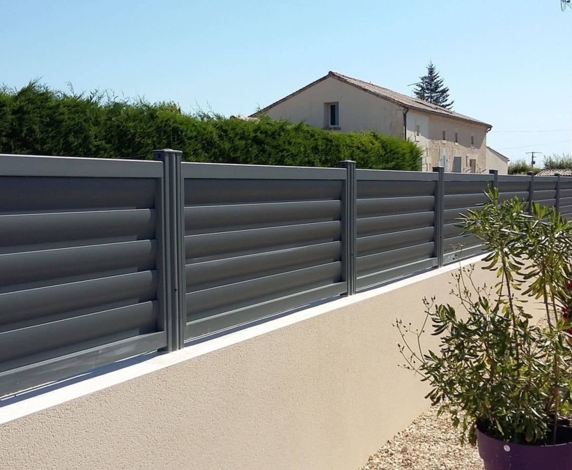 Contemporain Lames Claire Voie
Modèles De Clôtures Qui Intègrent Des Lames Claire-Voie Effet Persienné